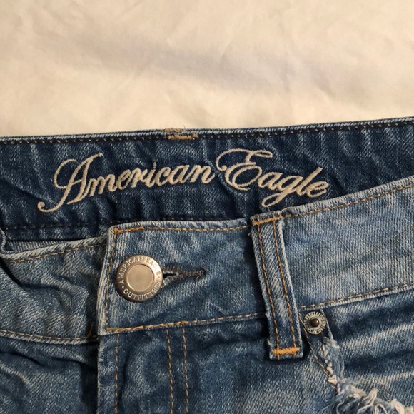 Shorts - Picture 3 of 3